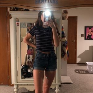 High-waisted Levi shorts